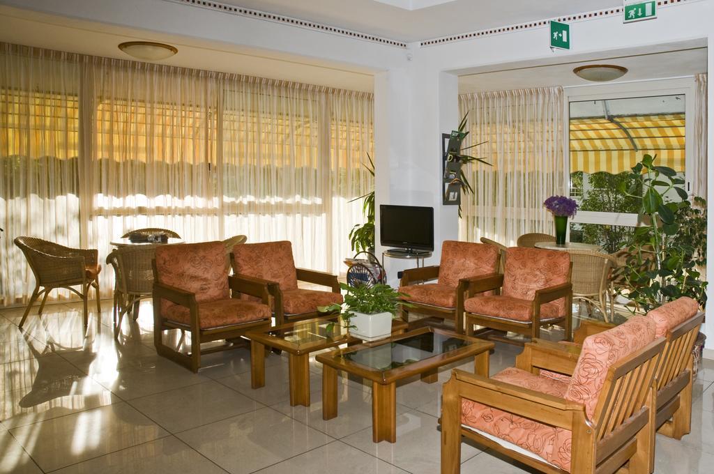 Hotel Donatello Cesena Bagian luar foto